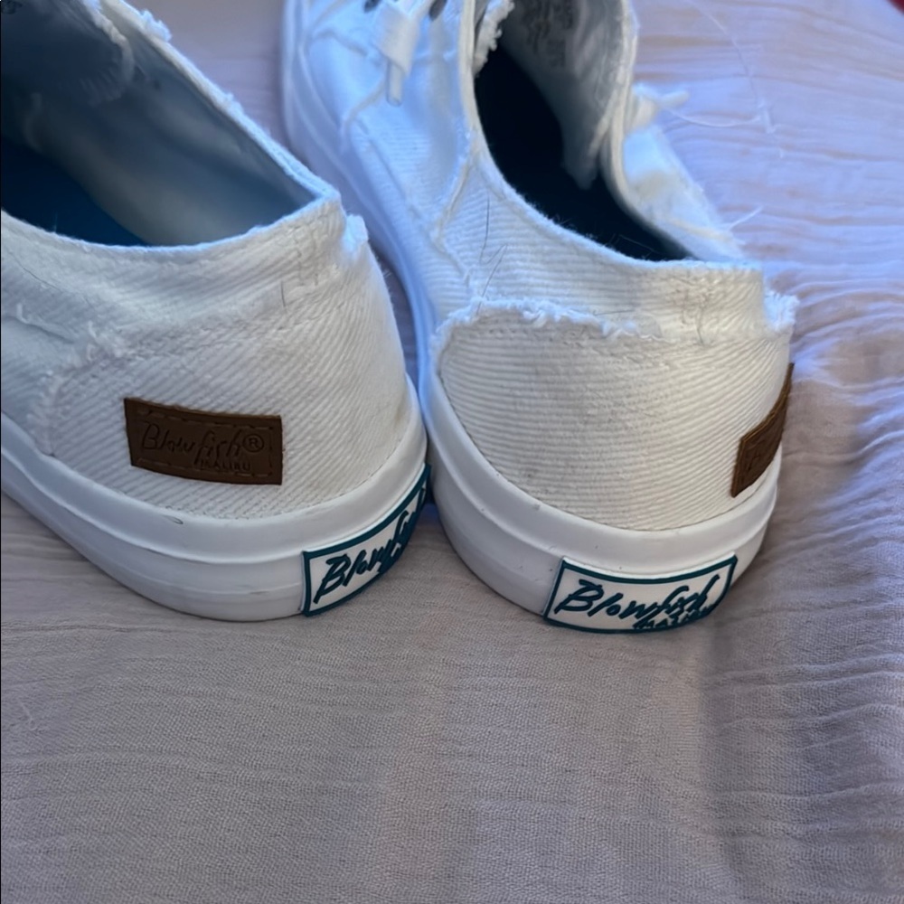 Blowfish White Low-Top Sneakers with Rubber Toe Cap - Picture 3 of 5